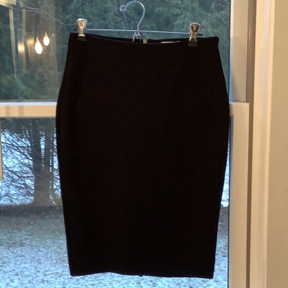 Women’s Bar lll Skirt Size Medium